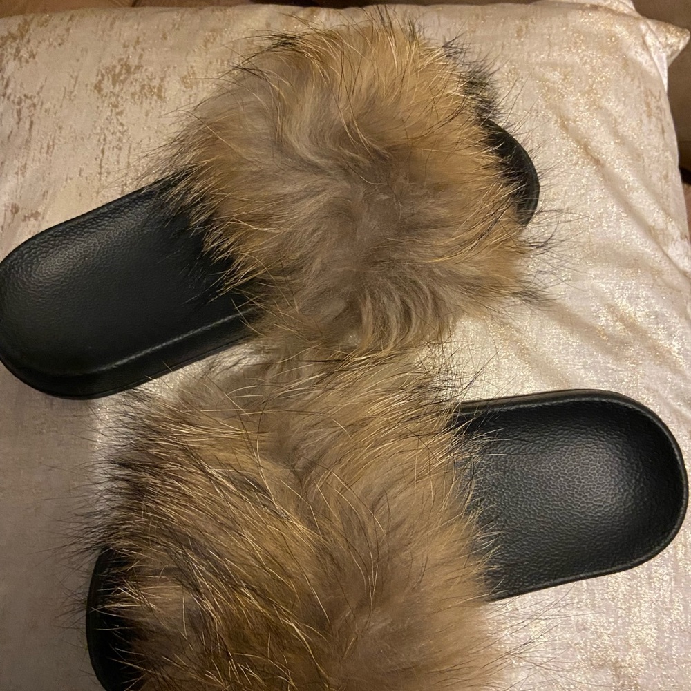 Womens Fur Slides